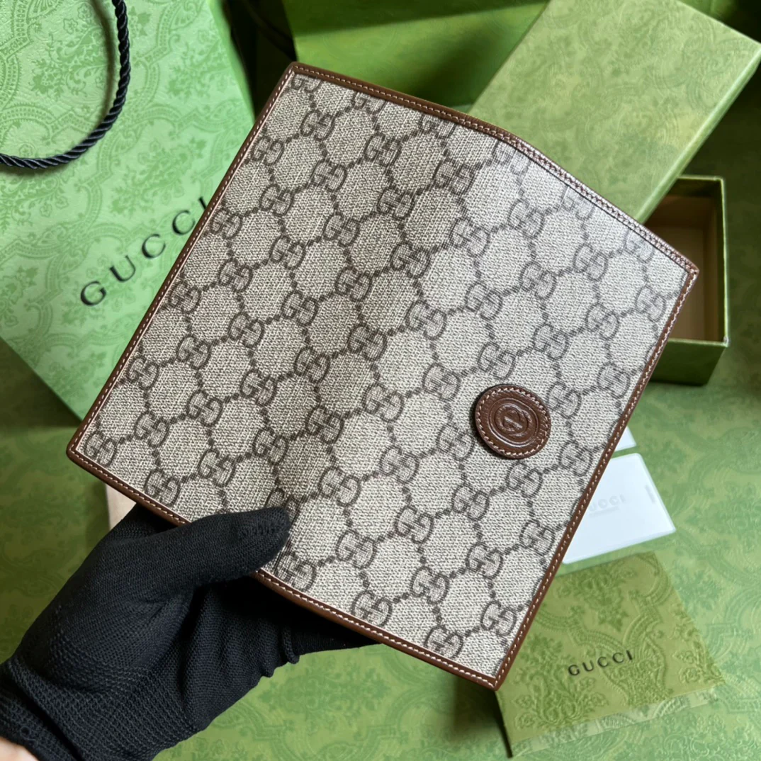 Gucci 经典老花长夹 男女同款