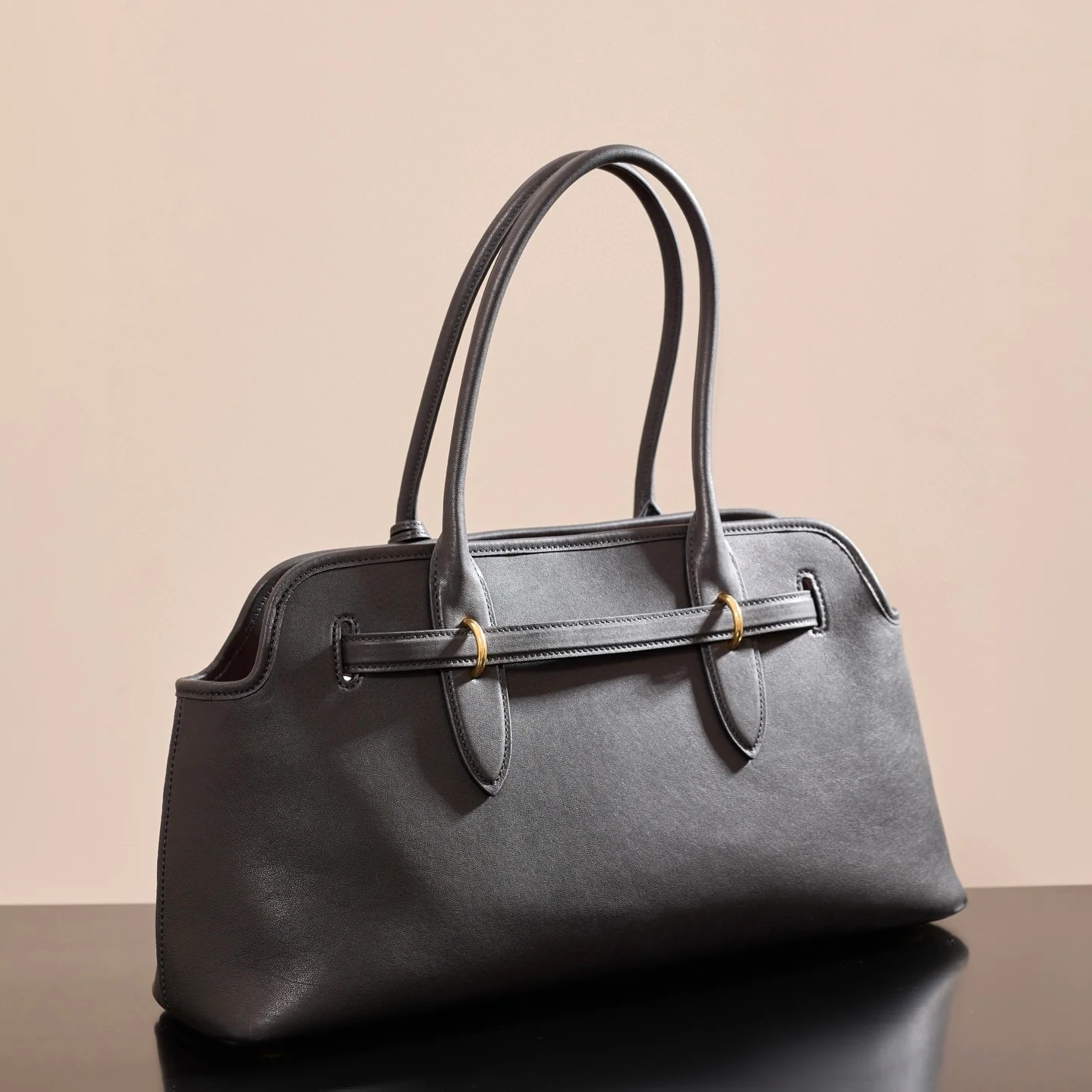 Сумка Miu Miu-5bg310m1680-????? из овечьей кожи, горизонтальная, черная.