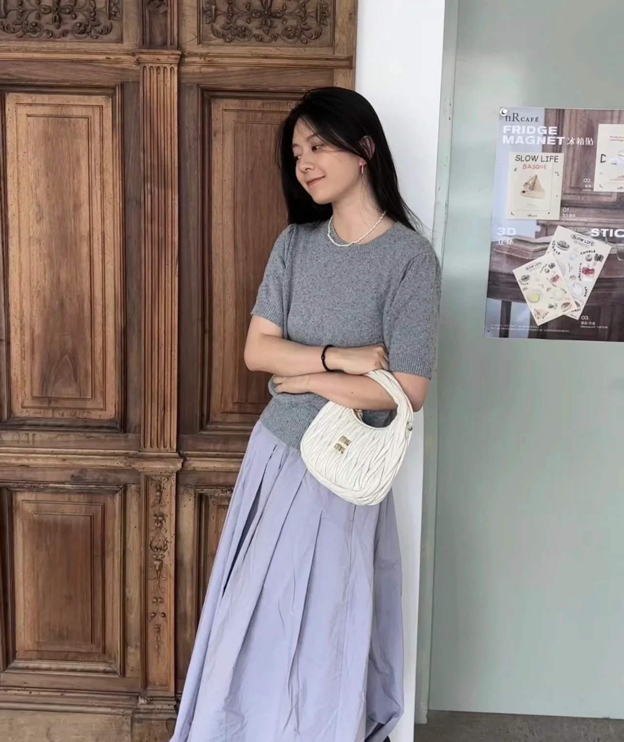 Сумка Miu Miu Wander — маленькая, из овечьей кожи — носите и делитесь с другими.