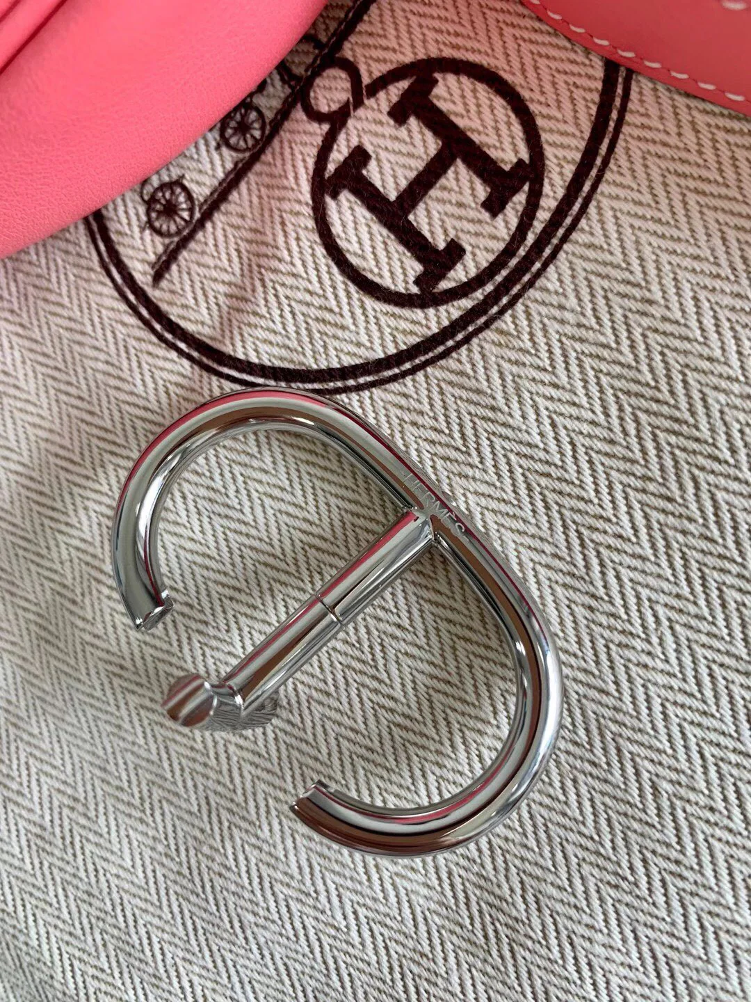 Hermes в петле - Сумка в форме свиного носа - Розовая