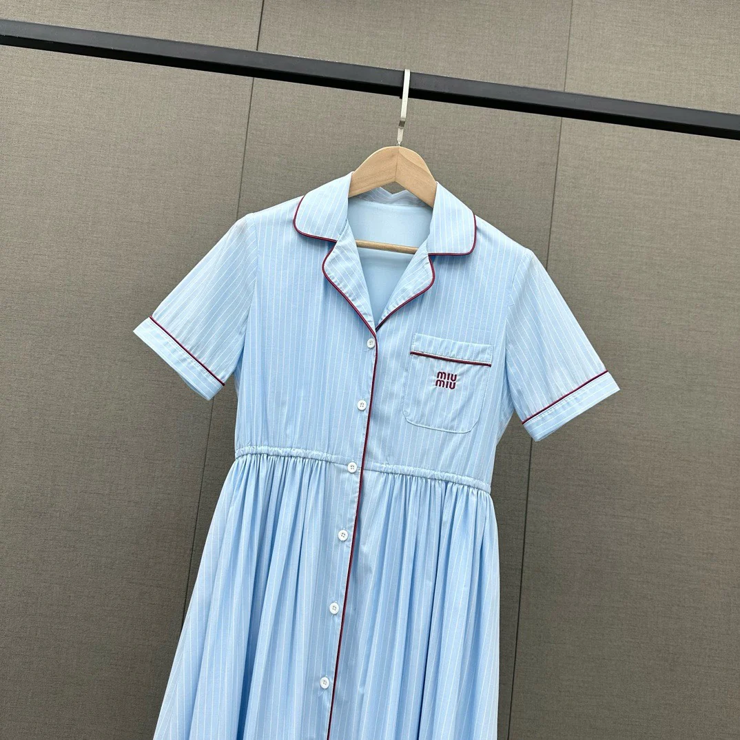 Miu Miu - 2404 - Классическое, неподвластное времени платье в милую полоску.