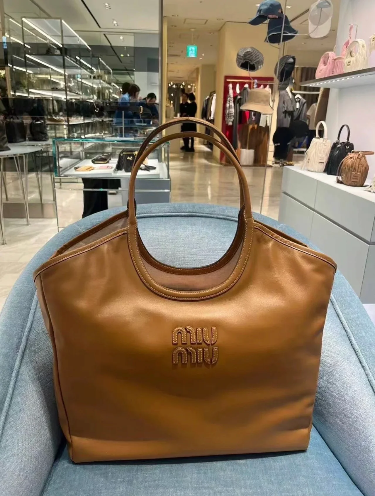 Сумка-тоут Miu Miu Ivy - Body Showcase