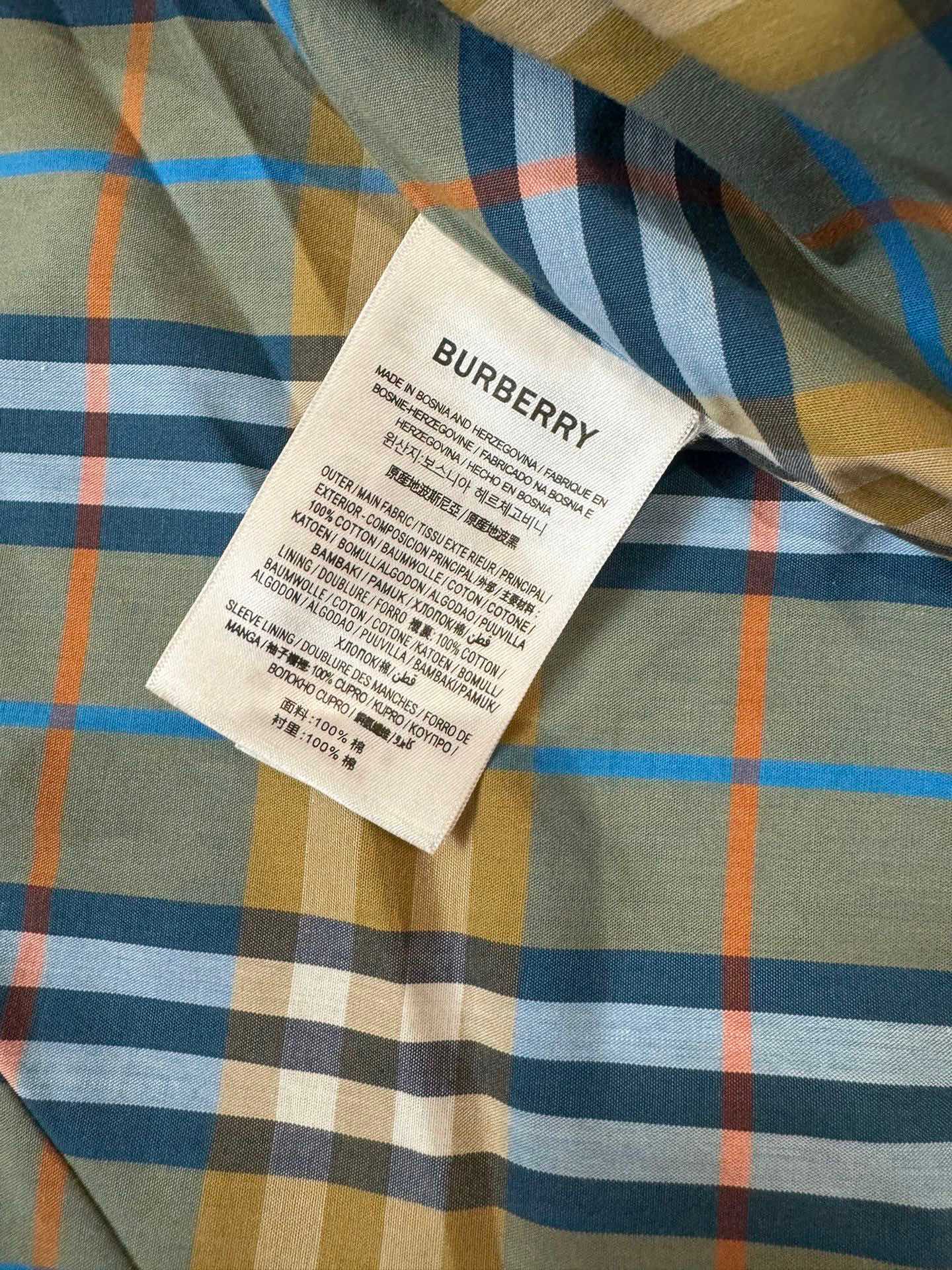 Тренч Burberry 2403-24ss на пуговицах, черный