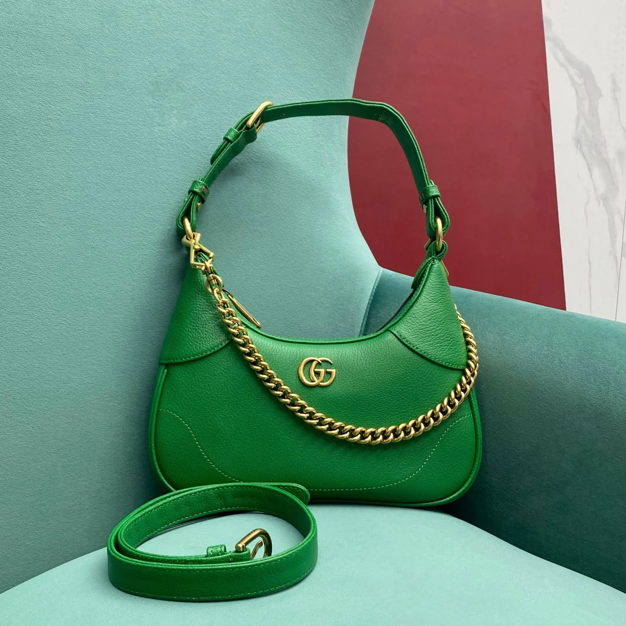 Сумка Gucci на цепочке через плечо - зеленая