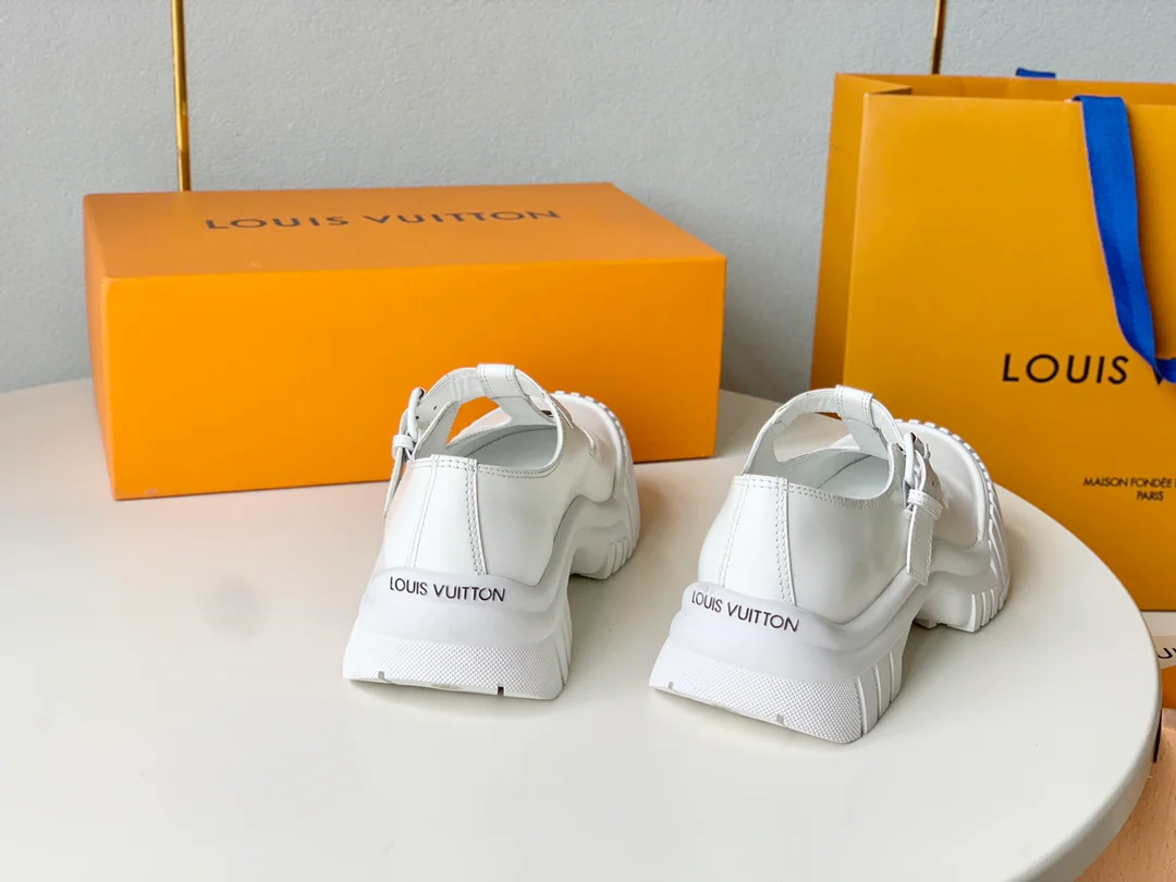 Новинка LV 2023 года - Серия Ruby - Туфли Мэри Джейн на каблуке с биде - Белые