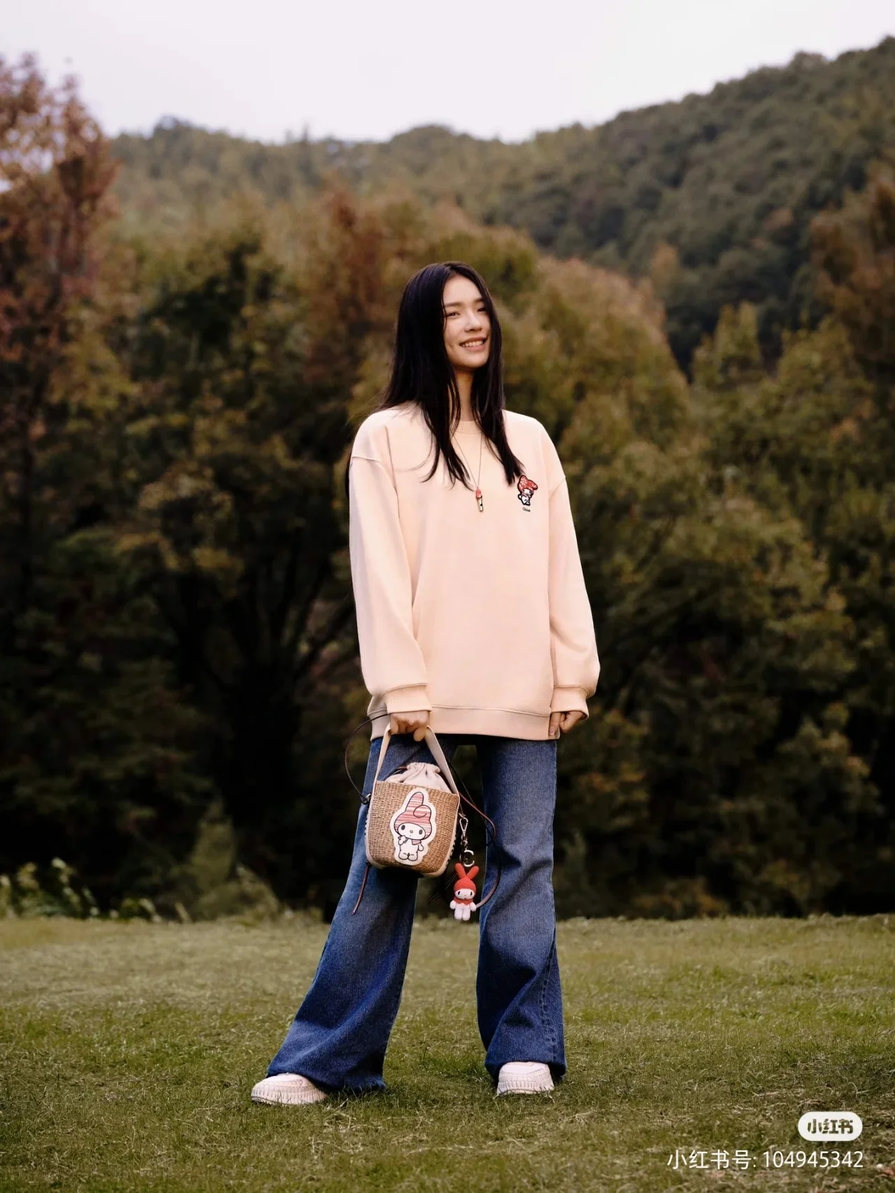 Новинка сезона весна/лето 2023 от Chloe - Маленькая деревянная корзинка - Коллекция My Melody.