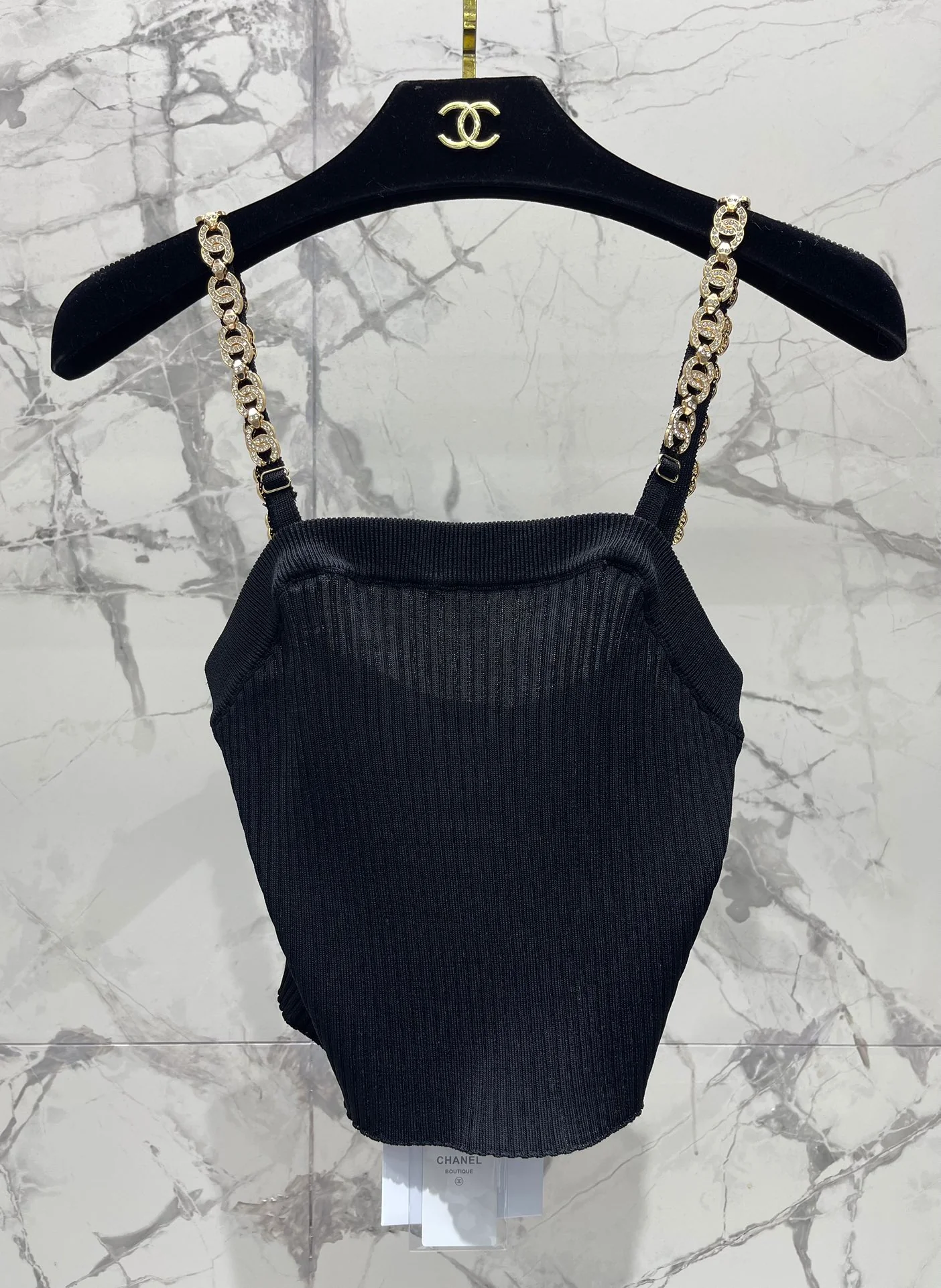 Chanel 2403-24 Летняя новинка: вязаная кофточка ручной работы с цепочкой, стильная и универсальная – черная