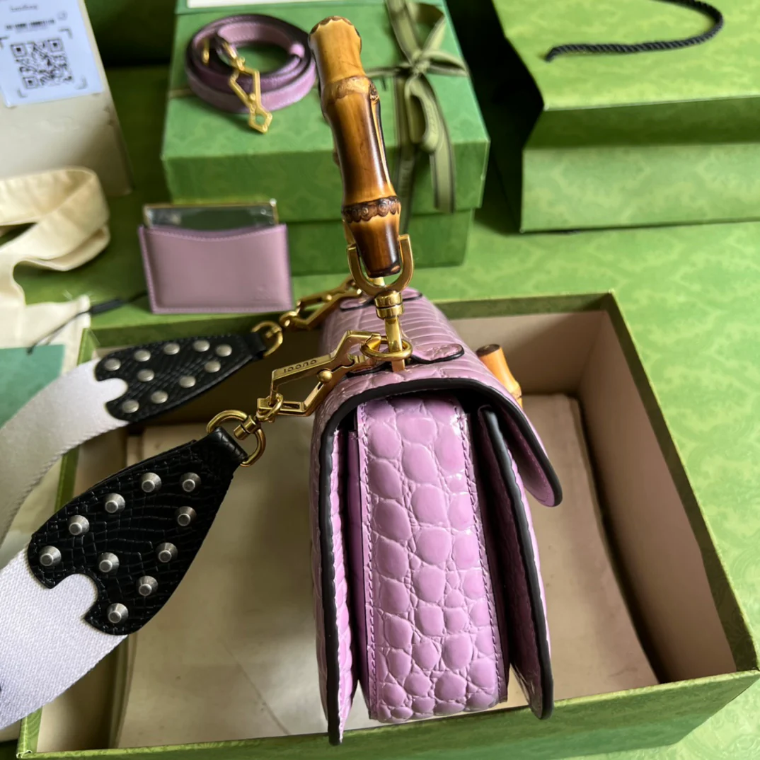 Сумка Gucci Bamboo - Кожа с рисунком под крокодиловую кожу - Фиолетовая - 1