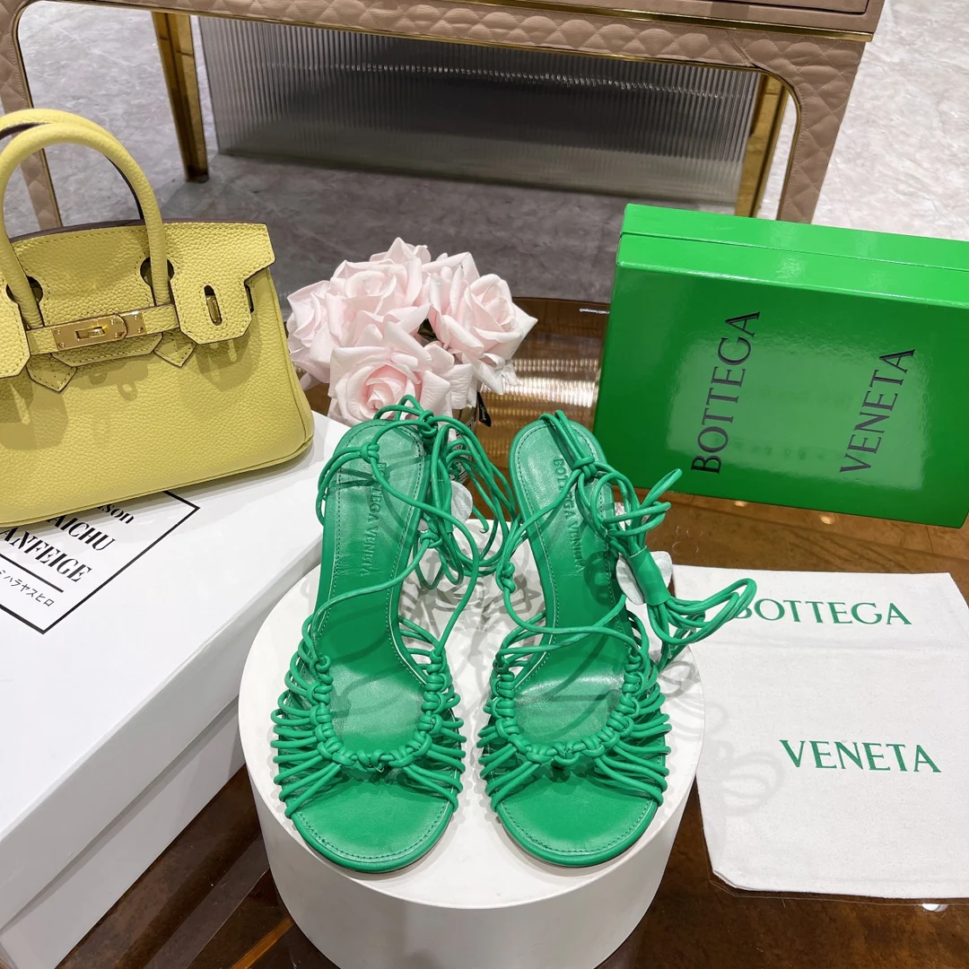 BV - Зеленые плетеные туфли на каблуках