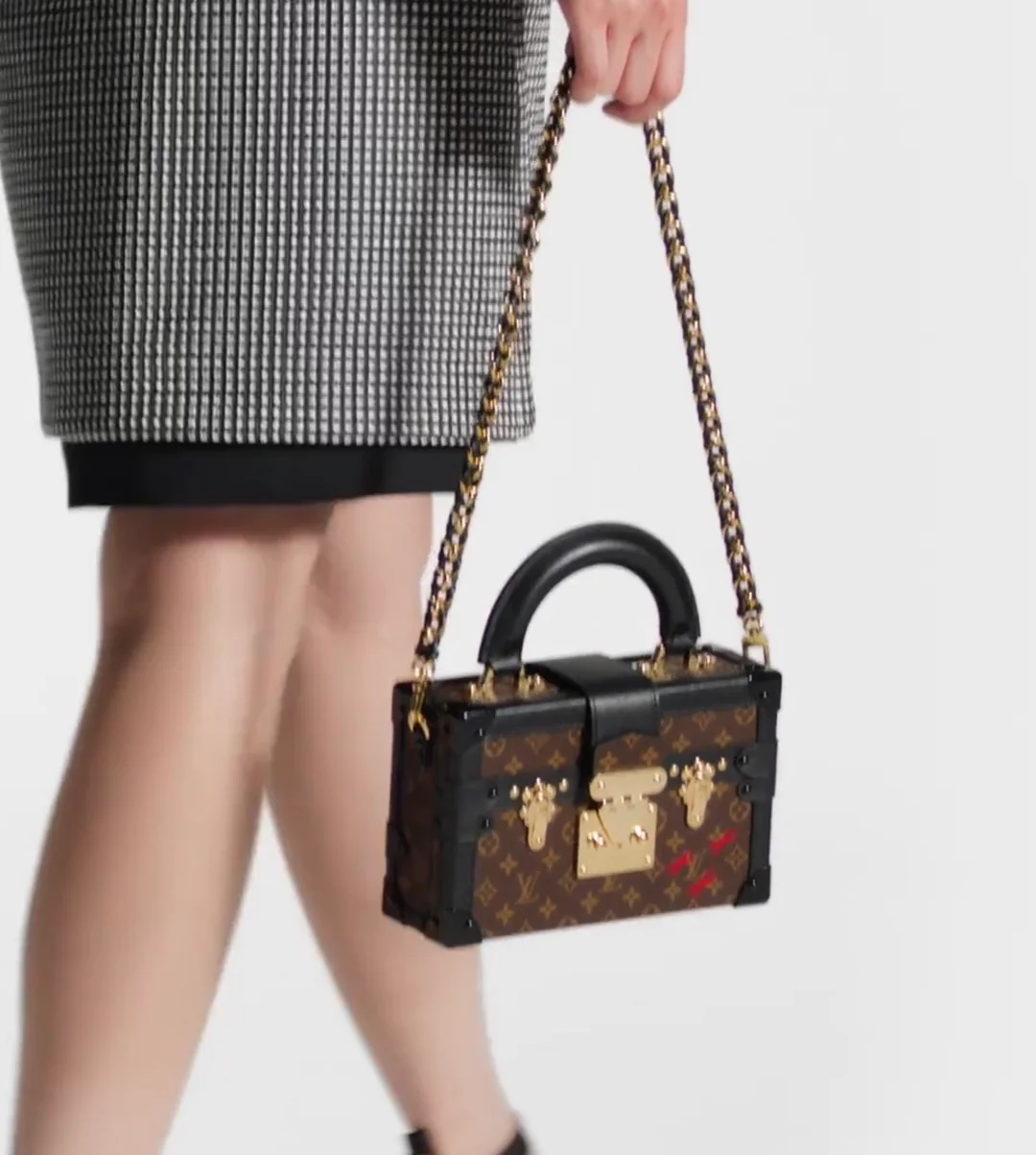 m46755-LV-petite-malle-capitale