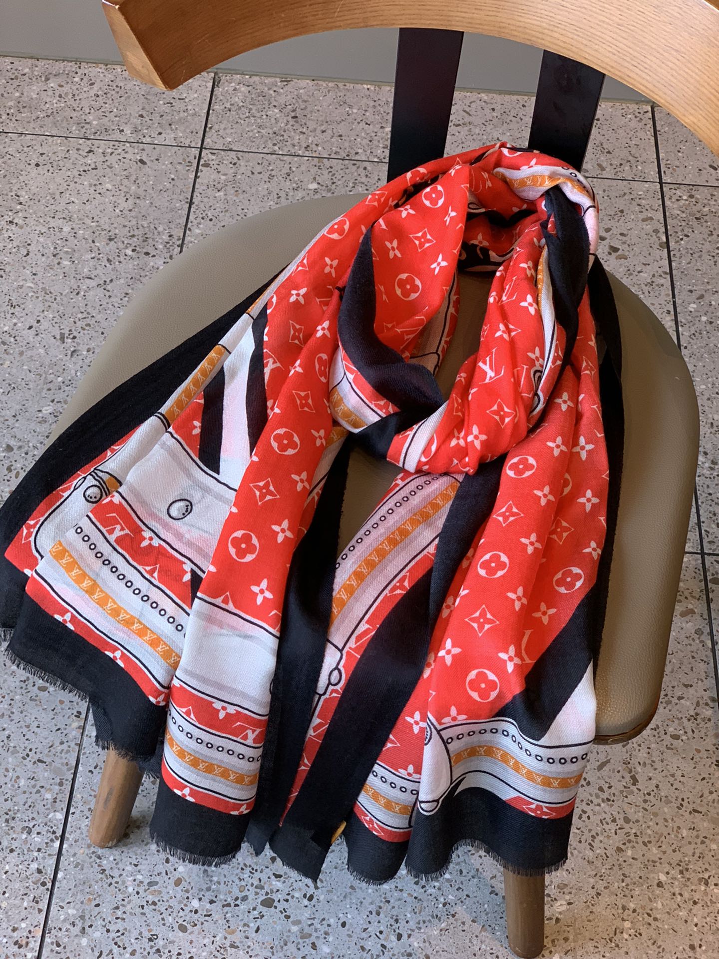 LV - Шарф с изображением тигра и животных - 200 - 110 см - 100 г - Чистый кашемир - Красный