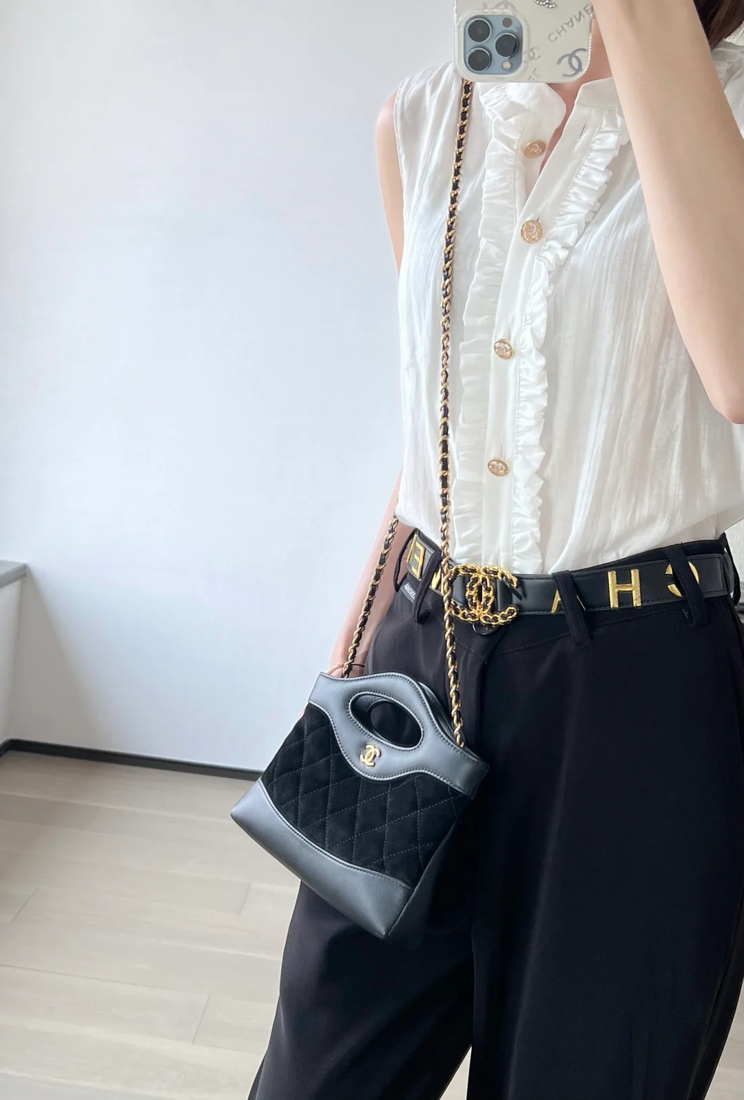 Сумка Chanel 25p nano31, замша, черная.