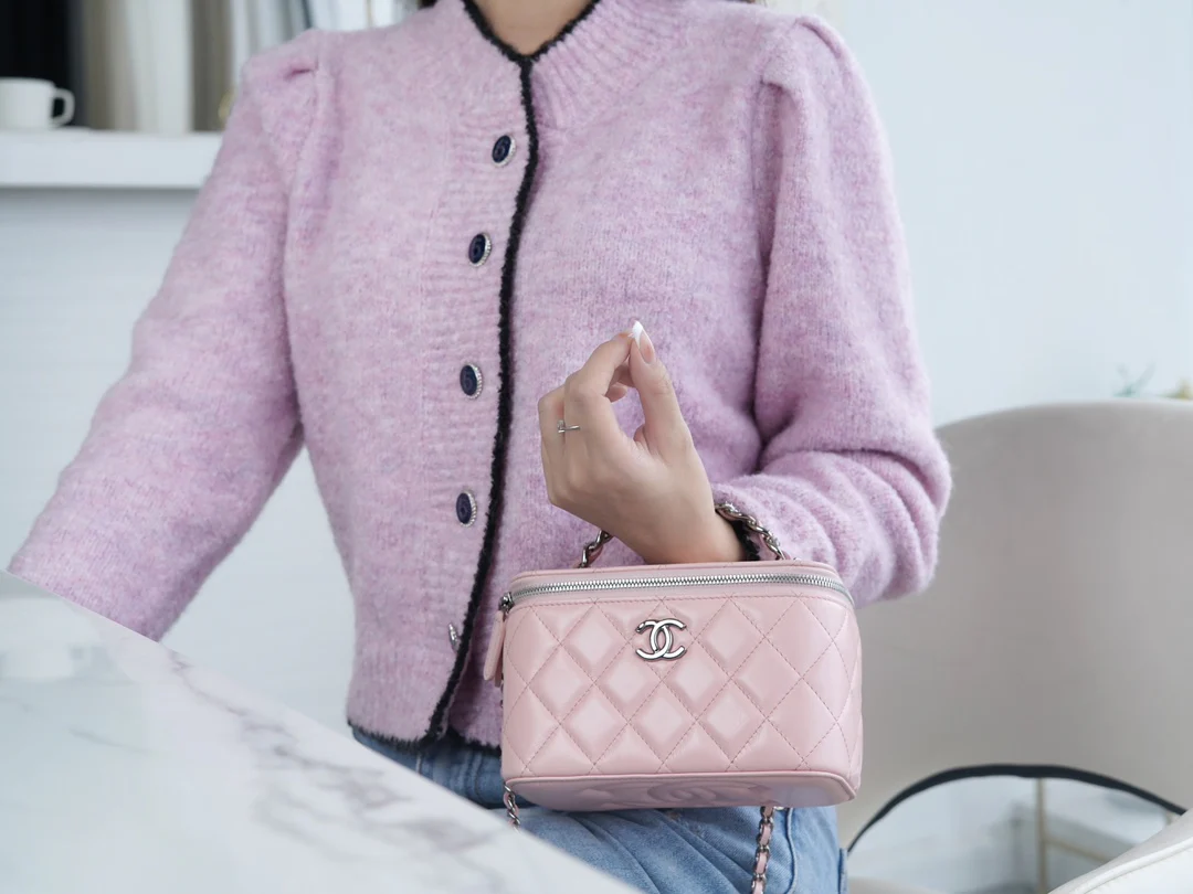 Длинная сумка-коробка Chanel - розовая