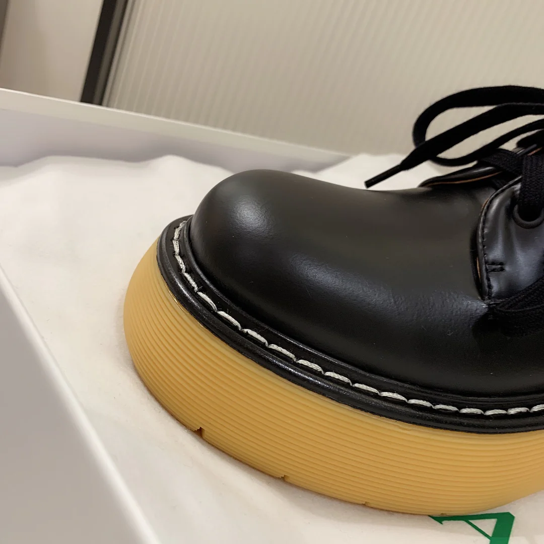 BV - Платформа Dr. Martens