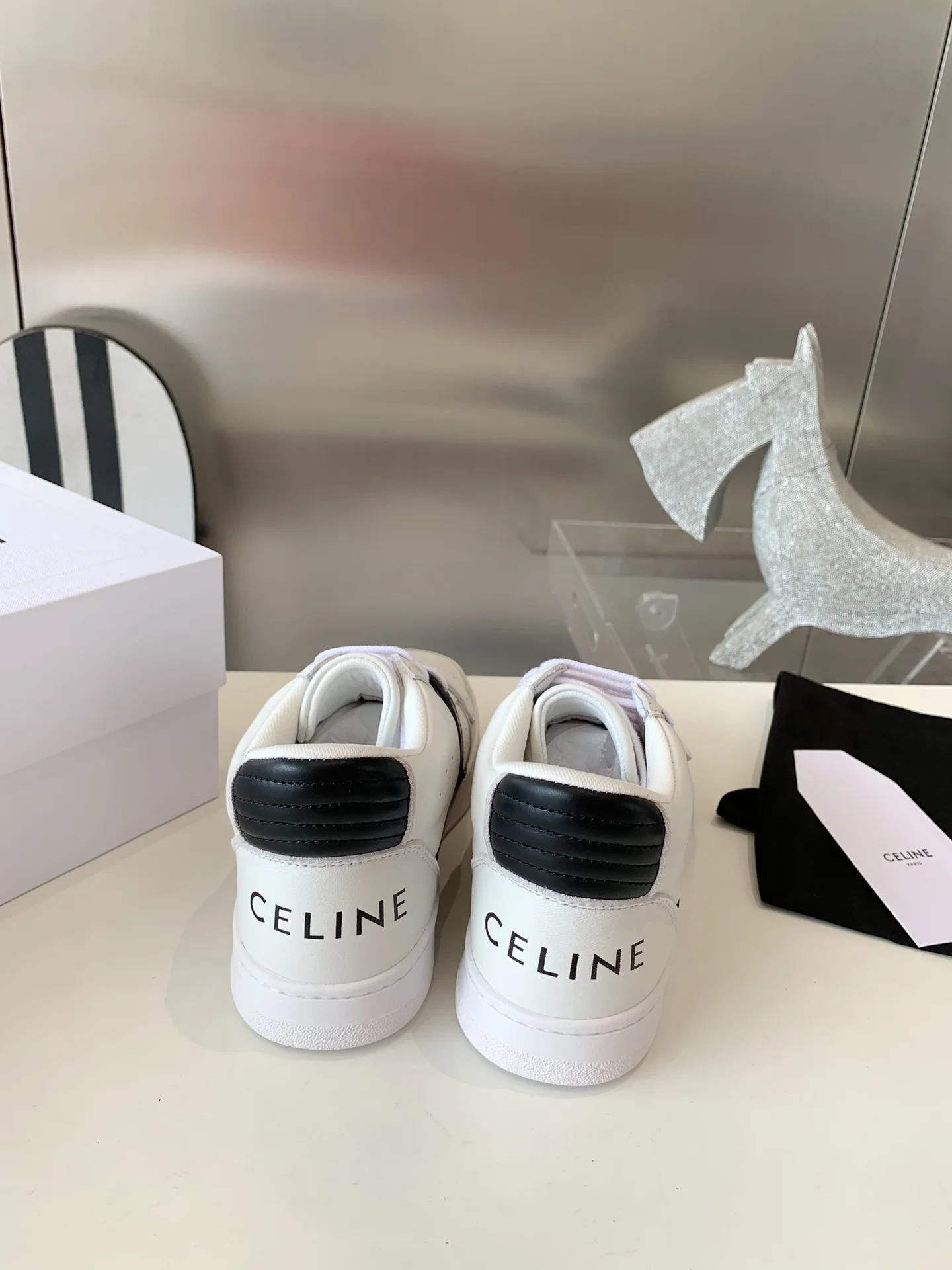 Осенняя коллекция Celine: высокие повседневные кроссовки с цветовыми блоками - размеры 35-40