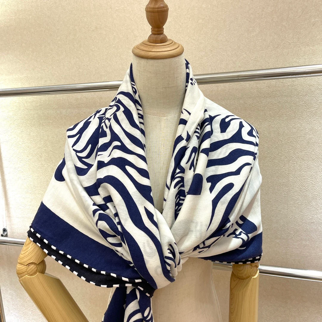 Большой двусторонний шарф Hermes - 135 см - 30 см - Шелк 70 - Шерсть