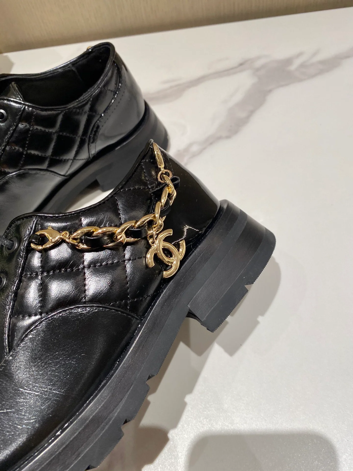 Chanel - Туфли-афро из натуральной кожи - Полностью черные