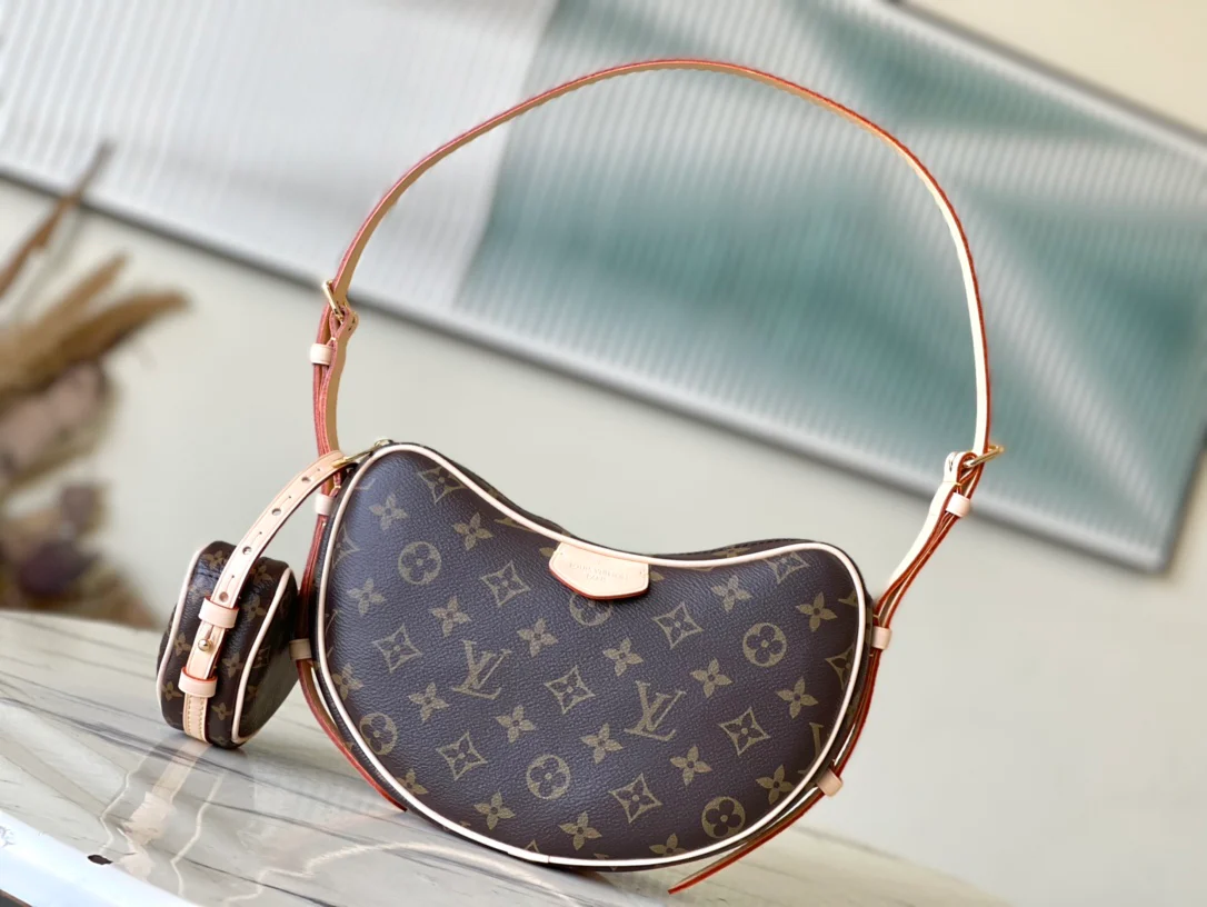 m46828-LV-croissant-mm-croissant bag-classic monogram print