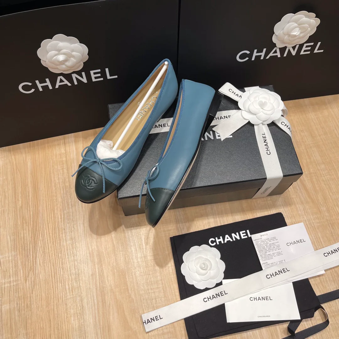 Chanel - Синие кожаные балетки