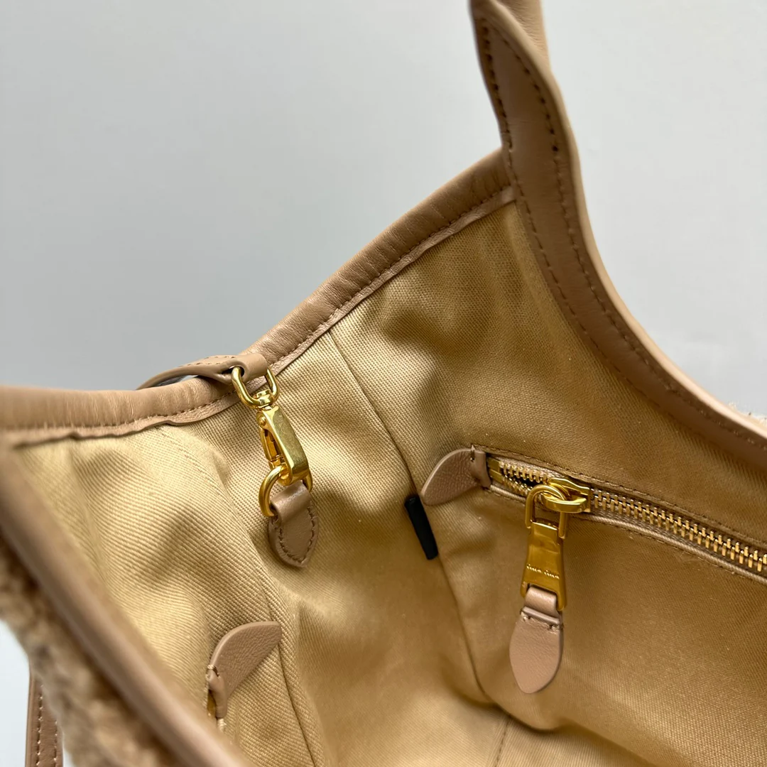 Сумка-тоут Miu Miu Ivy - овечья шерсть - маленькая - коричневая