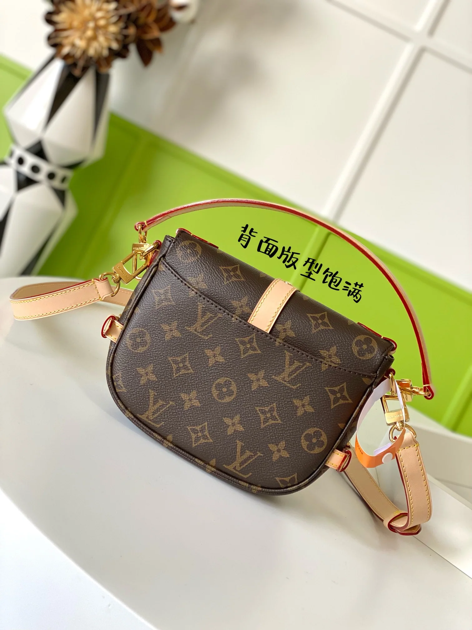 m46740-LV-saumur-bb-handbag/crossbody bag