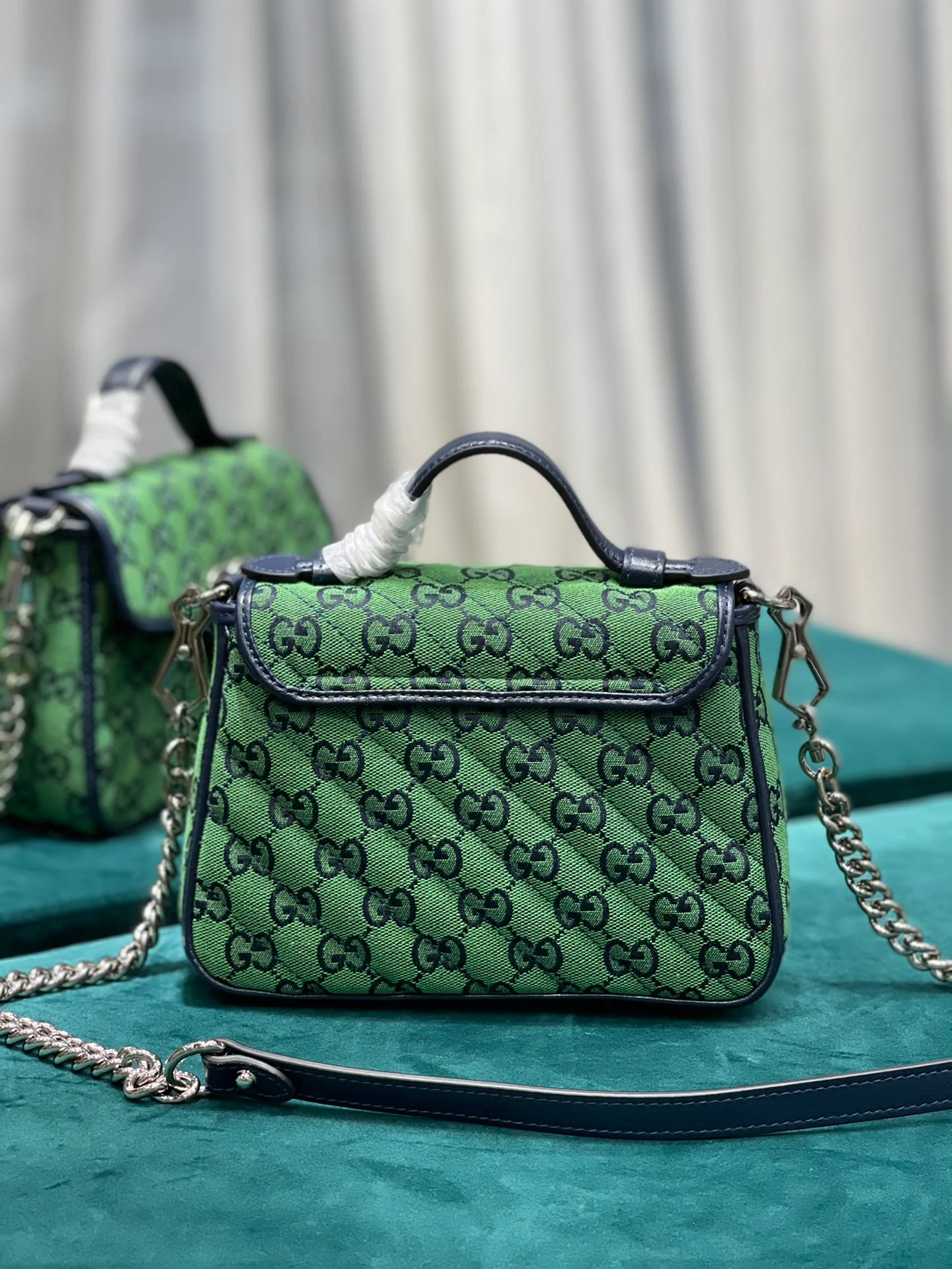 Сумка-тоут Gucci из серии Marmont - 21-15-5-8 см-2