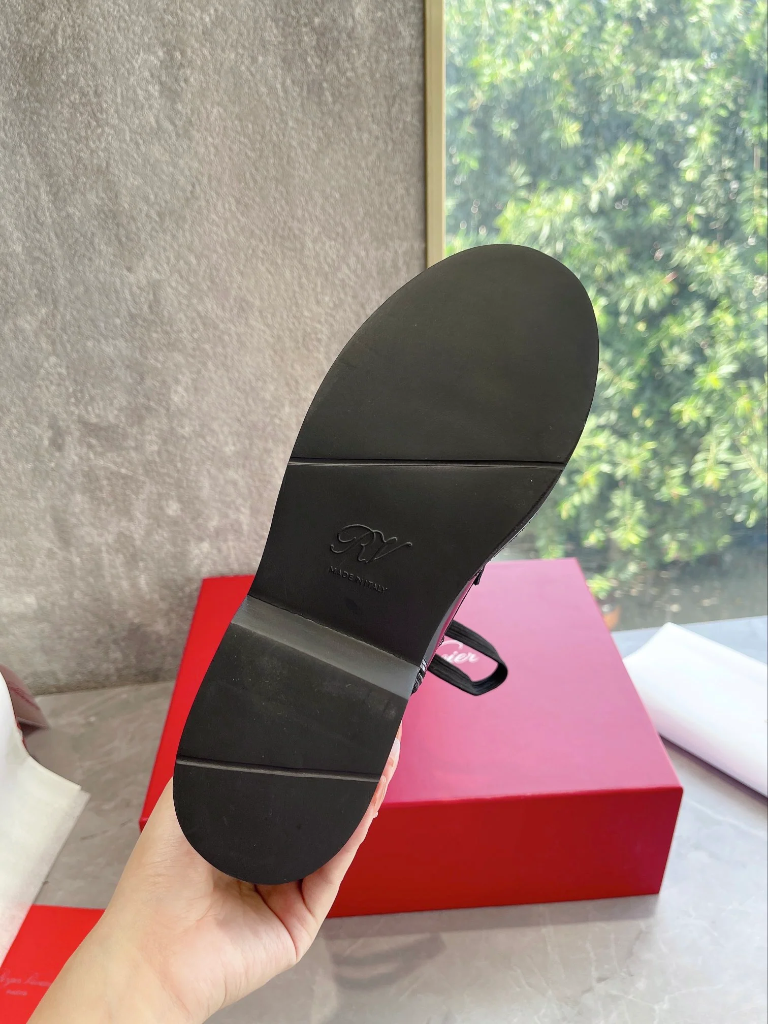 Новинка осенне-зимней коллекции RV-2022 - сапоги до середины икры.