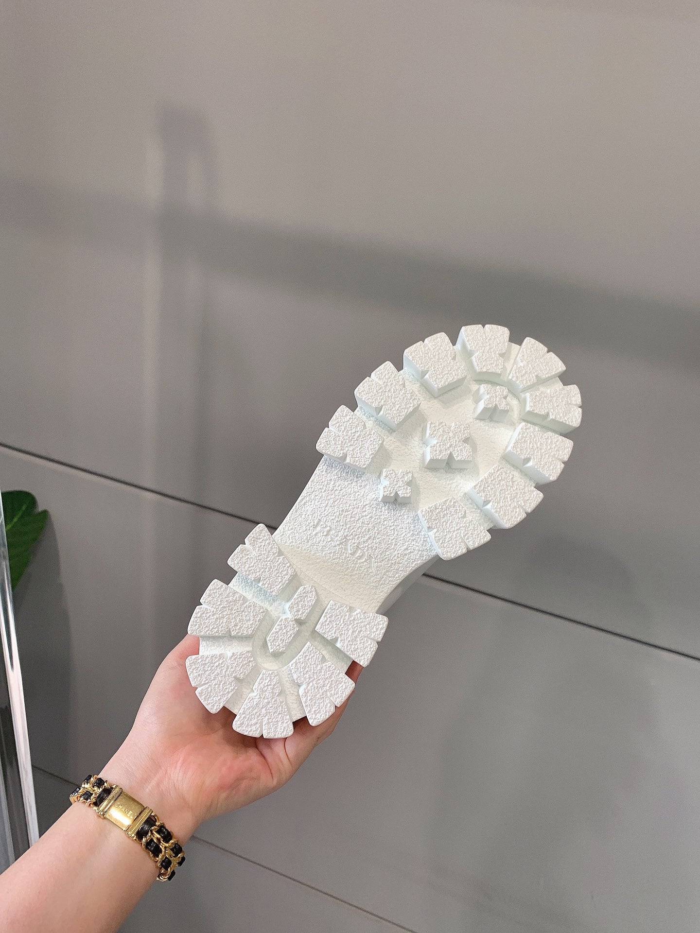 Prada - Туфли на платформе - Кожаные туфли - Белые