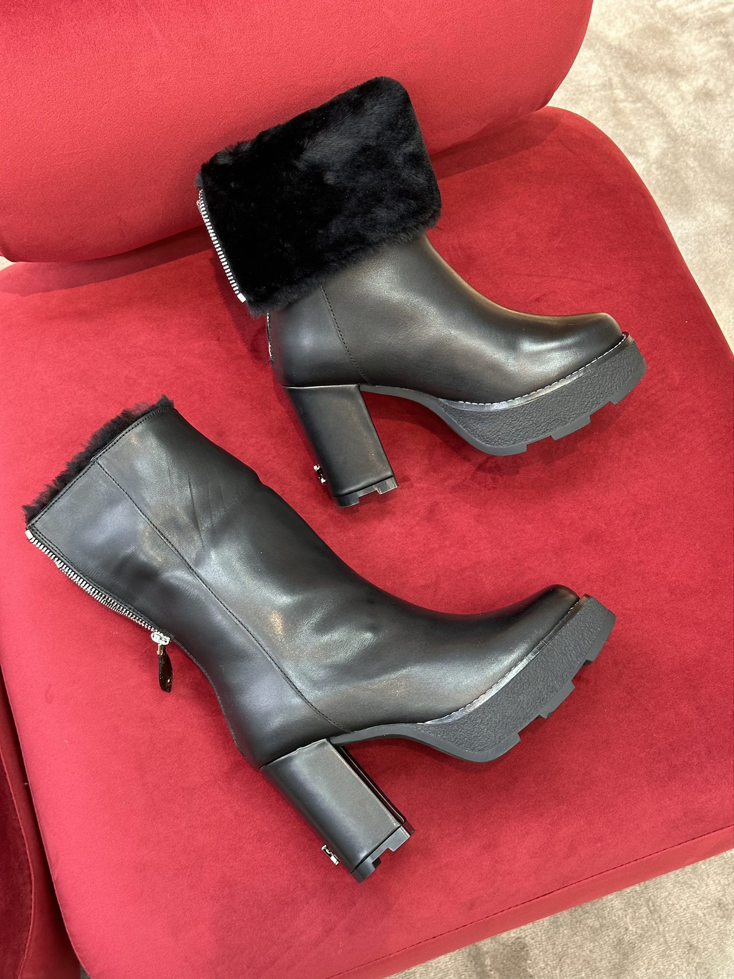 LV - Новинка сезона осень/зима 2022 - Ботинки на массивном каблуке и платформе (двусторонние)