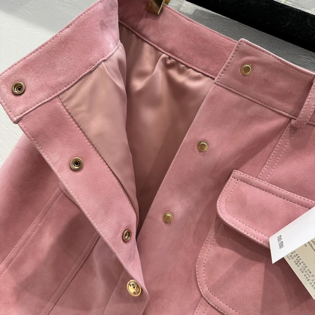 Miu Miu-2404-24 Новинка ранней весны: Шикарный кашемировый костюм в молекулярном стиле - 1