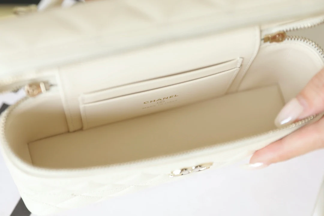 Клатч Chanel LP Box Clutch - кремовый