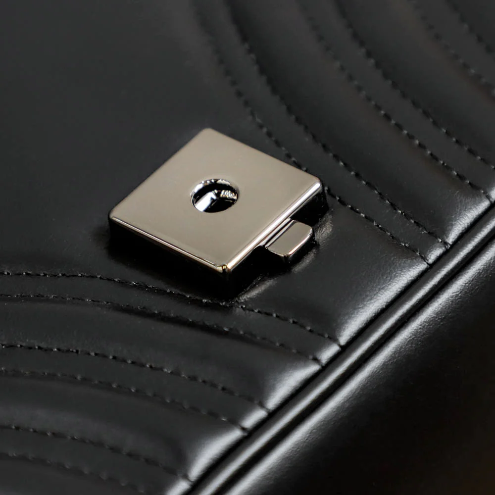 Сумка на цепочке из коллекции Gucci Marmont - Черная