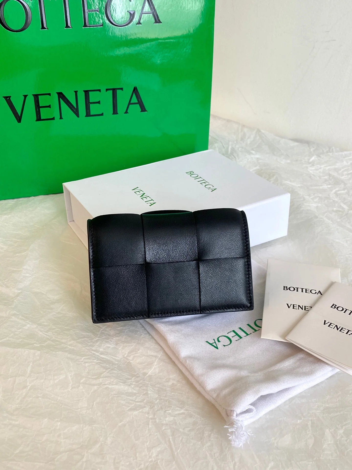 BV- 大格翻盖卡包 小羊皮 12.2×7.5×2.5cm