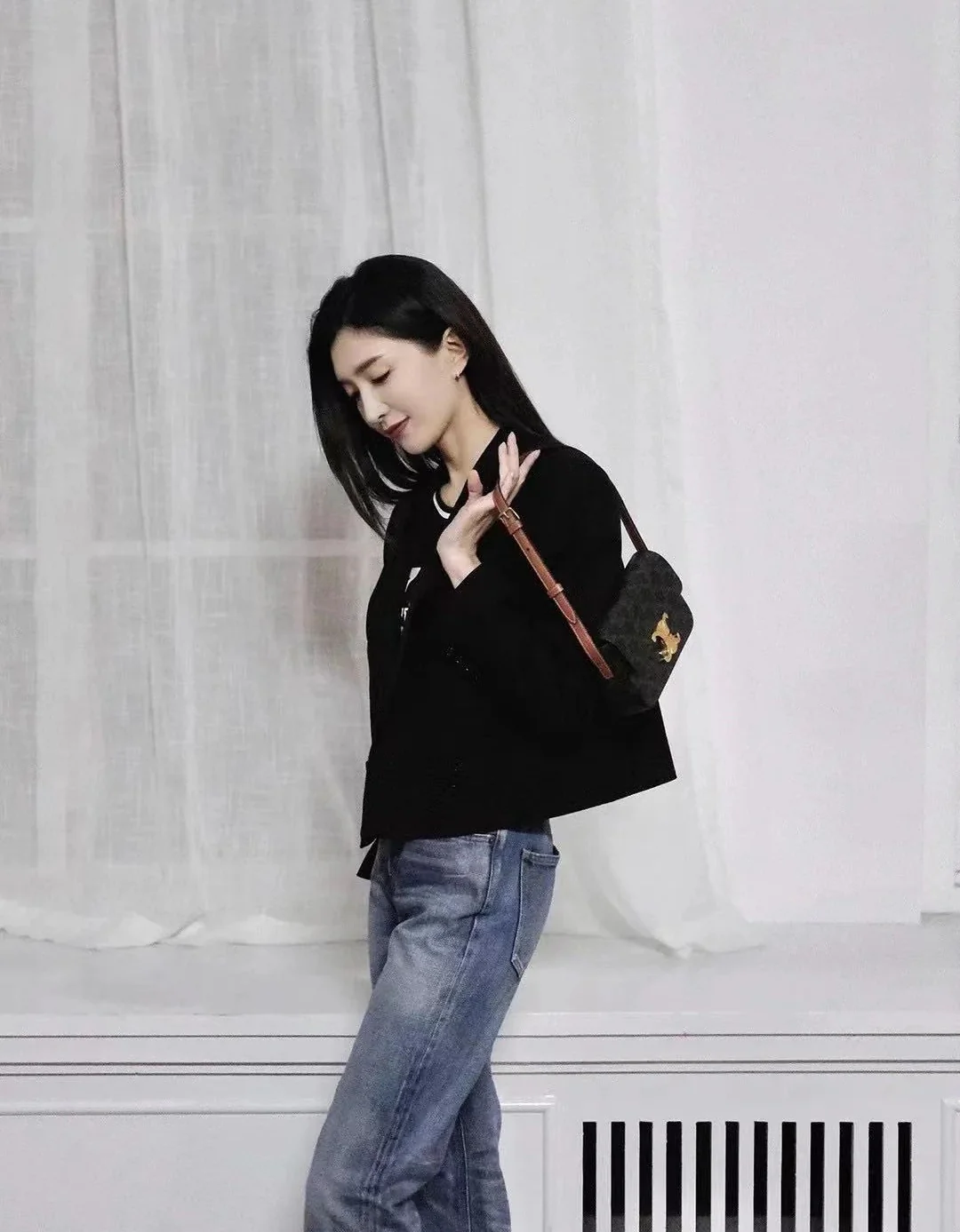 Сумка под мышку с монограммой Celine Triomphe