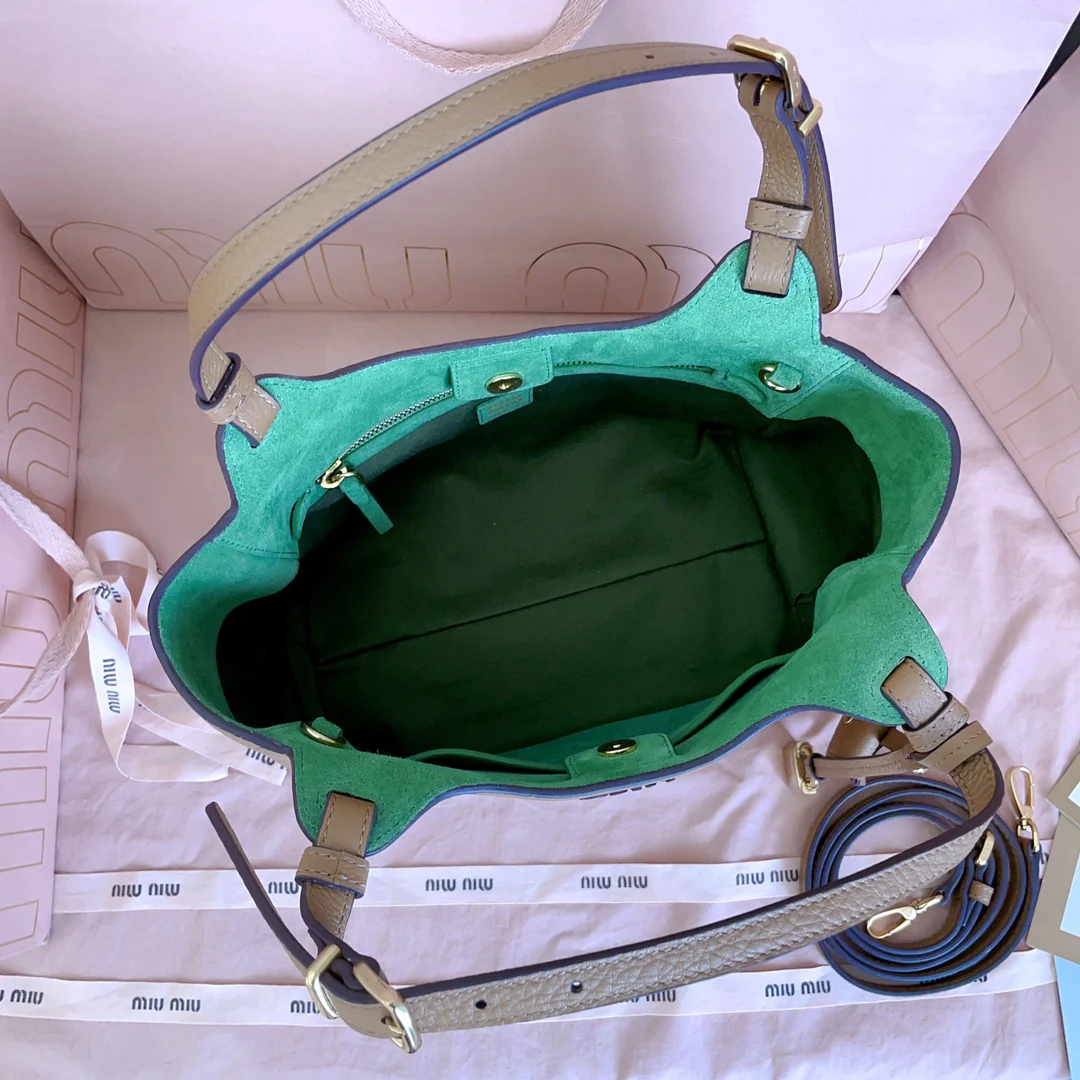 Сумка-тоут Miu Miu 5ba304 - коричневая