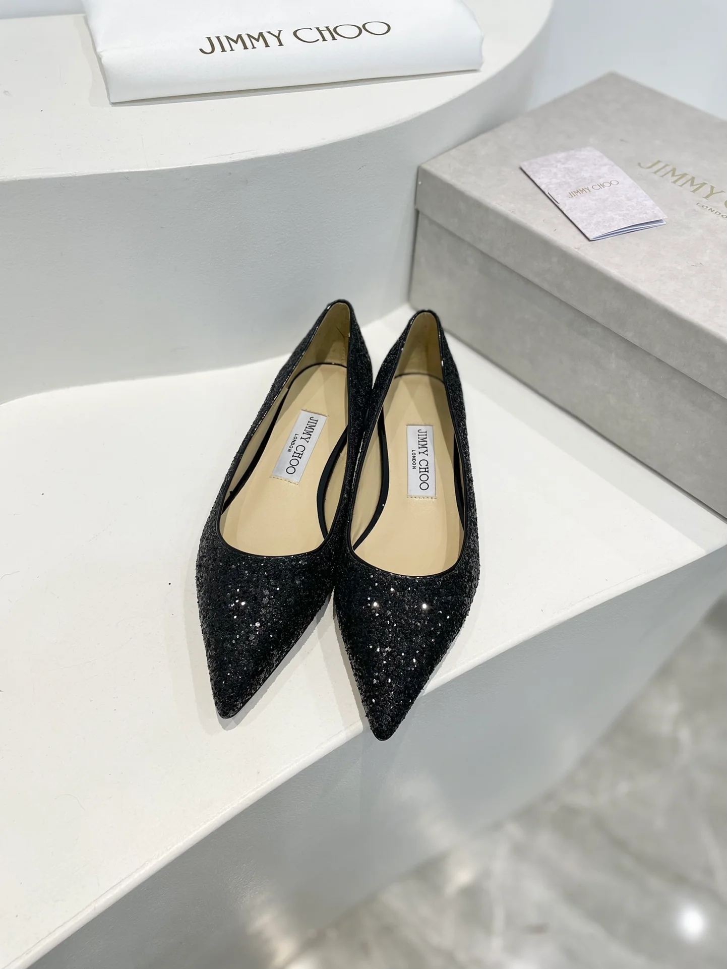 Туфли-лодочки Jimmy с острым носком на шпильке - Черные - 1