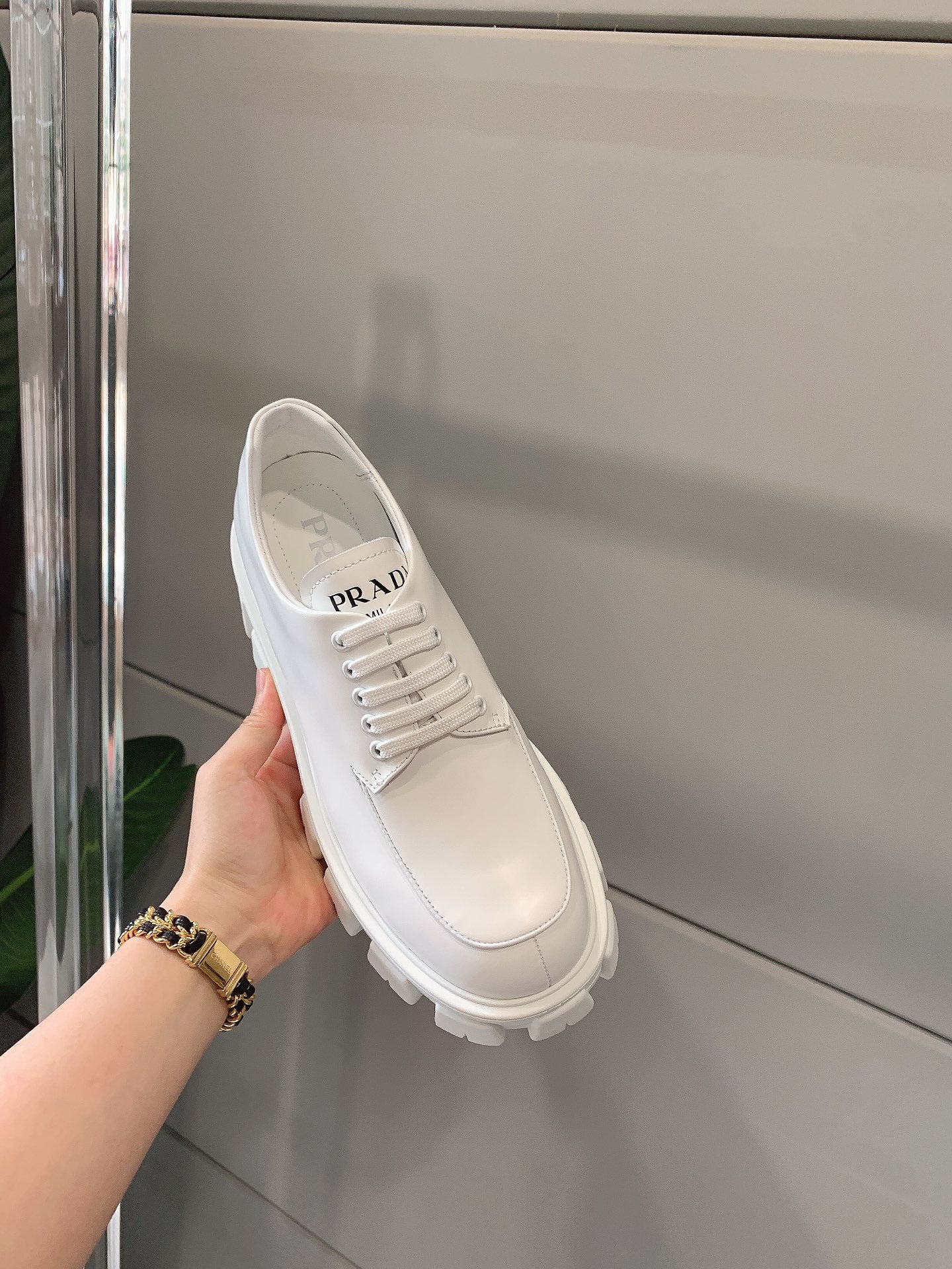 Prada - Туфли на платформе - Кожаные туфли - Белые