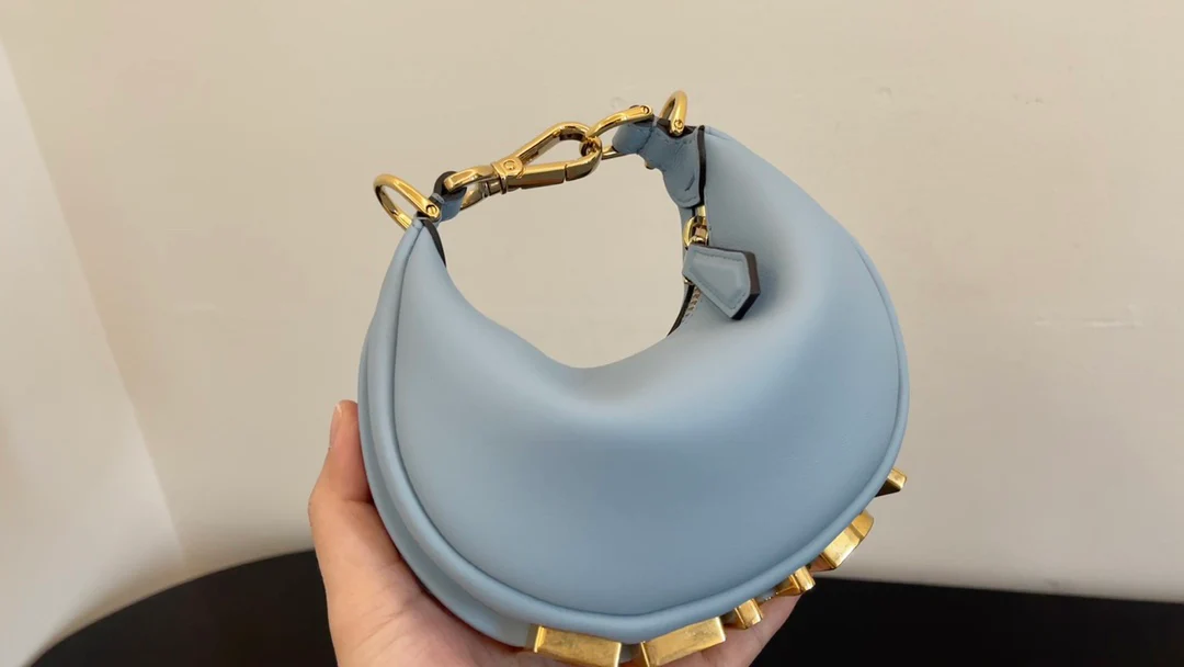 Миниатюрная синяя кожаная сумка через плечо Fendi-fendigraphy