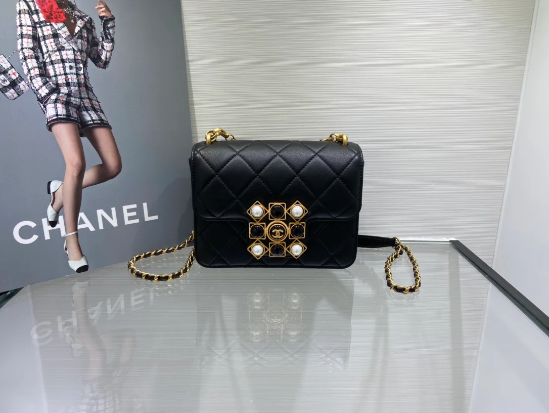 Сумка Chanel Coco Kingdom на цепочке