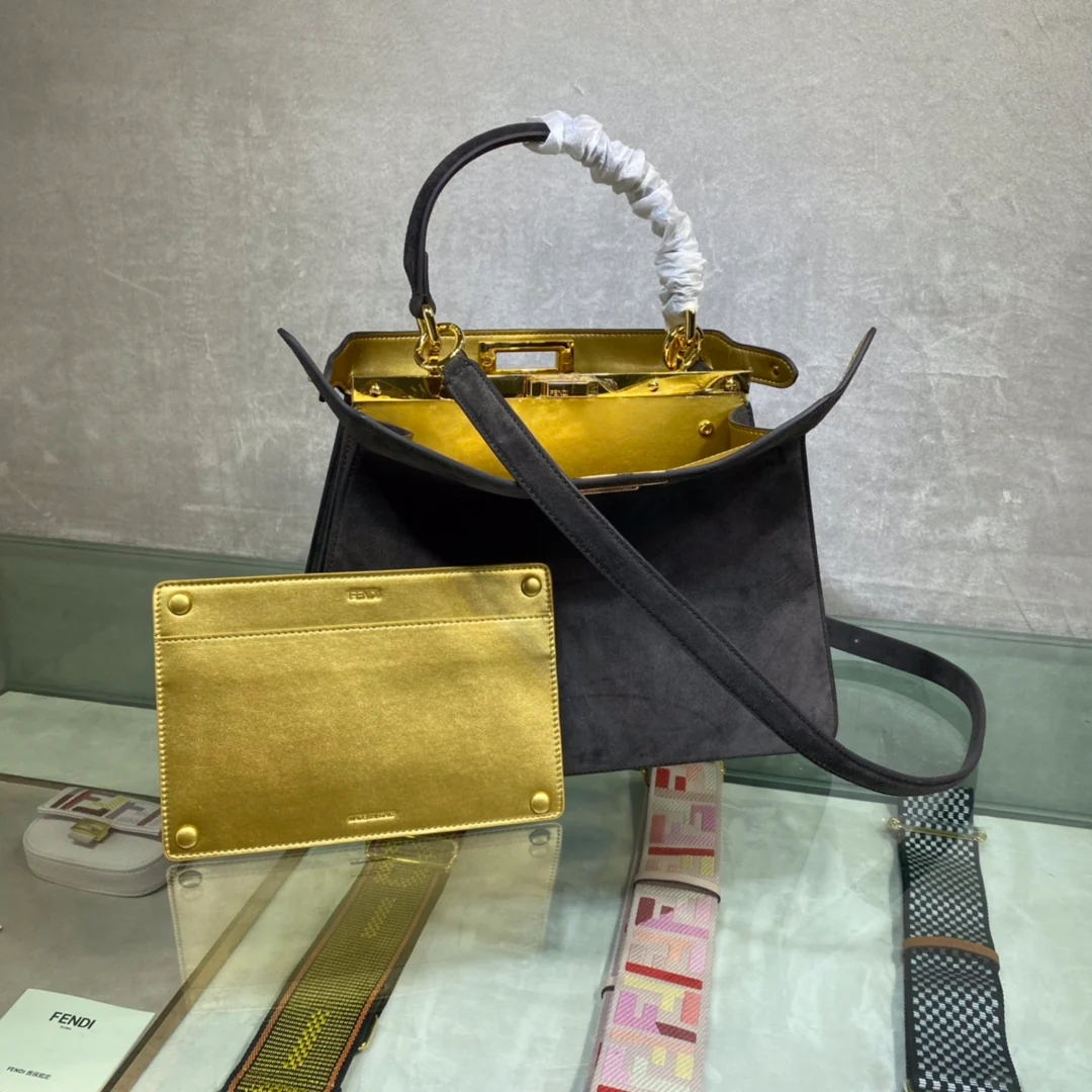 Fendi Peekaboo i-seey Серая замшевая сумка среднего размера