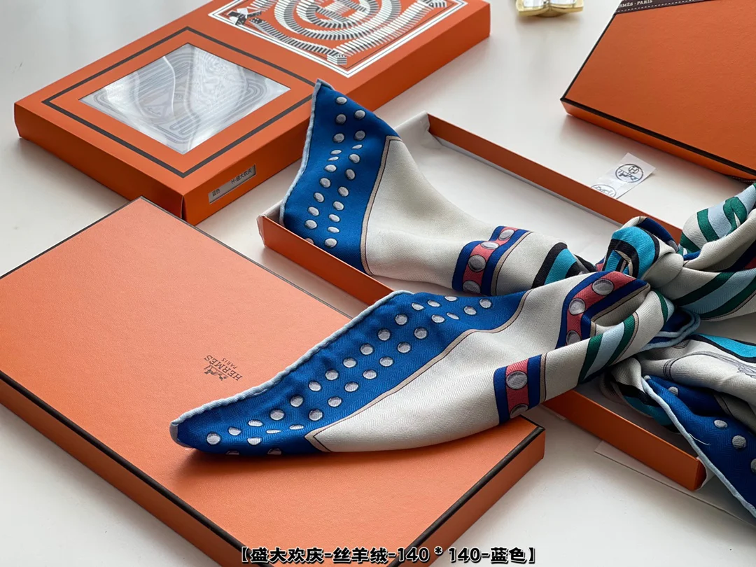 Шелковый кашемировый шарф Hermes Grand Celebration - 140