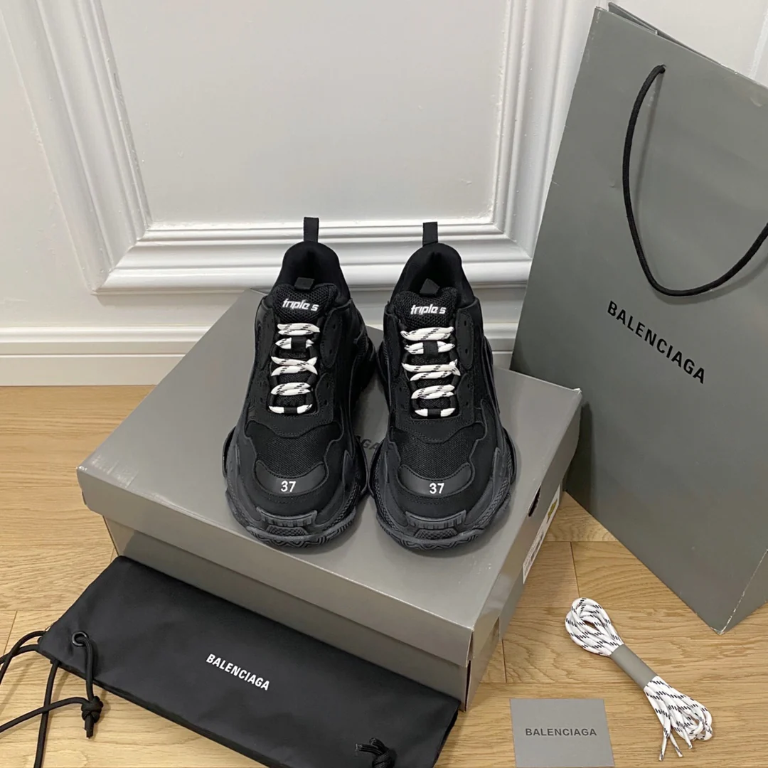 Кроссовки Balenciaga Triples Cushion Chunky