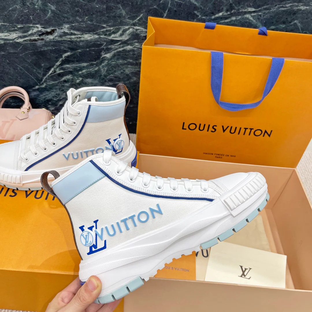 Кроссовки серии LV-Squad - белые и синие
