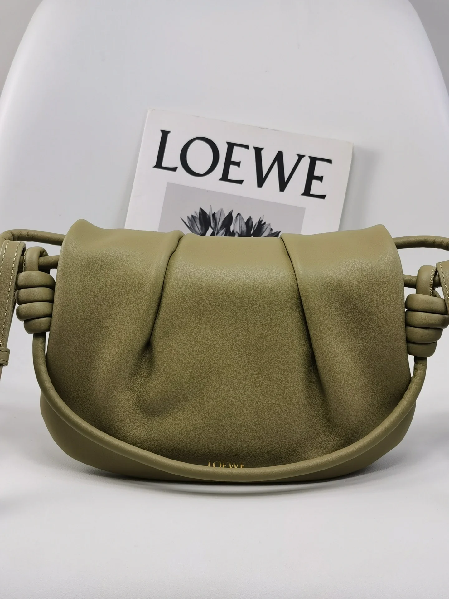 Сумка через плечо Loewe Paseo - темно-зеленая