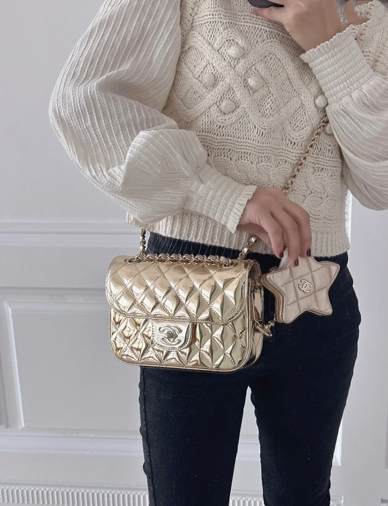 Весенняя коллекция Chanel 24c - Золотой кошелек для монет со звездным узором