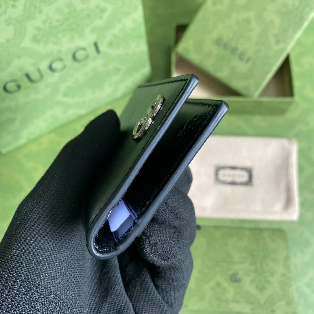 Gucci 牛皮卡包