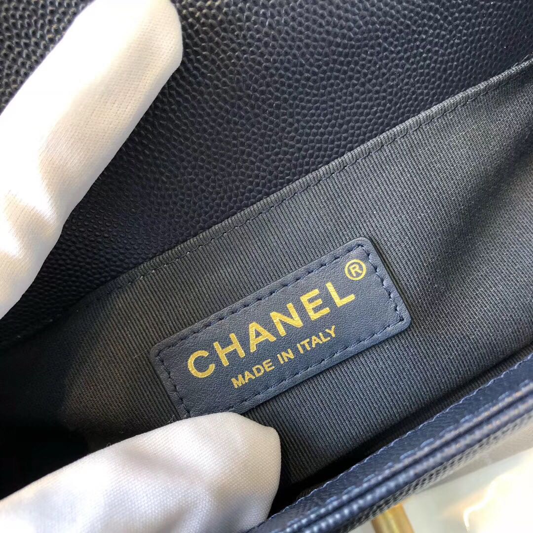 Chanel-boy-20cm-48