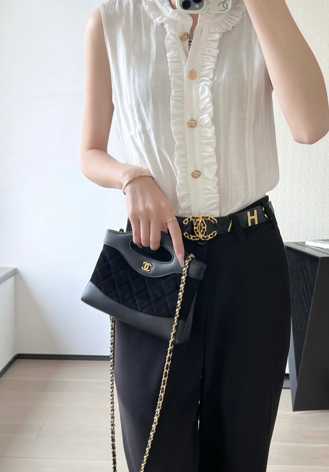 Сумка Chanel 25p nano31, замша, черная.