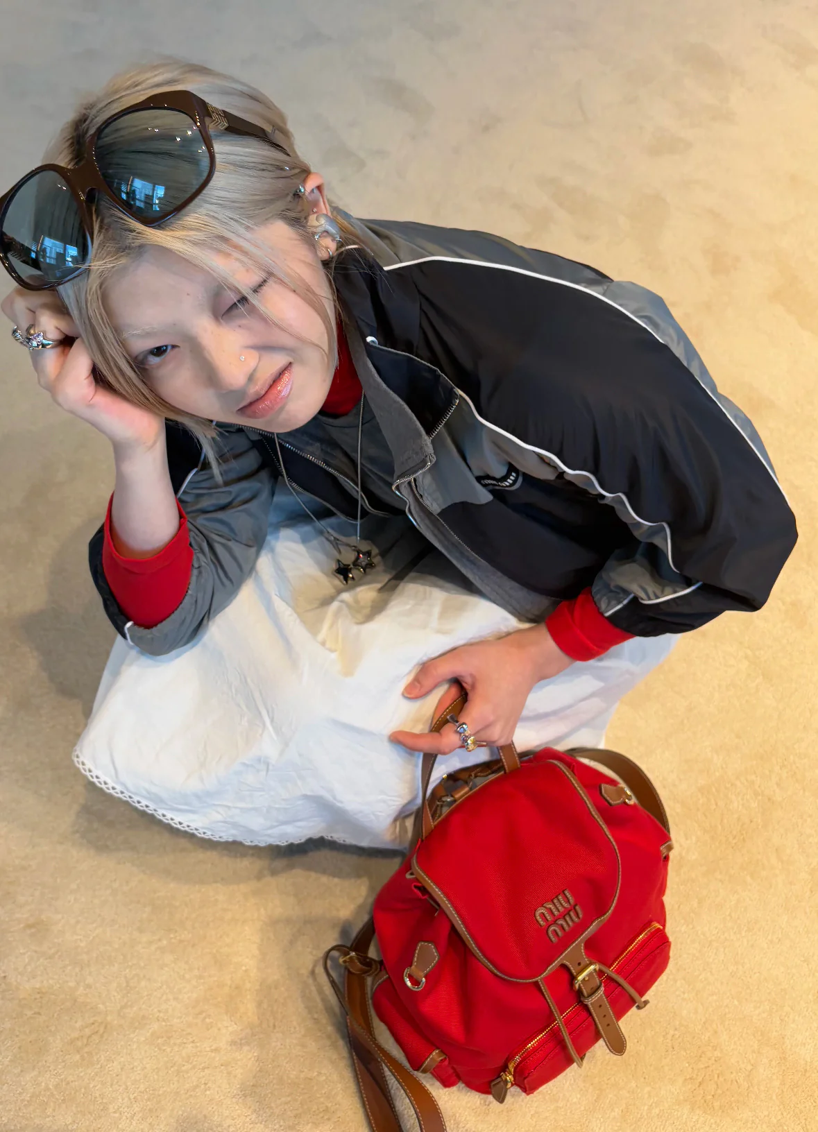 Рюкзак Miu Miu из канваса и кожи — красный (образ представлен отдельно)