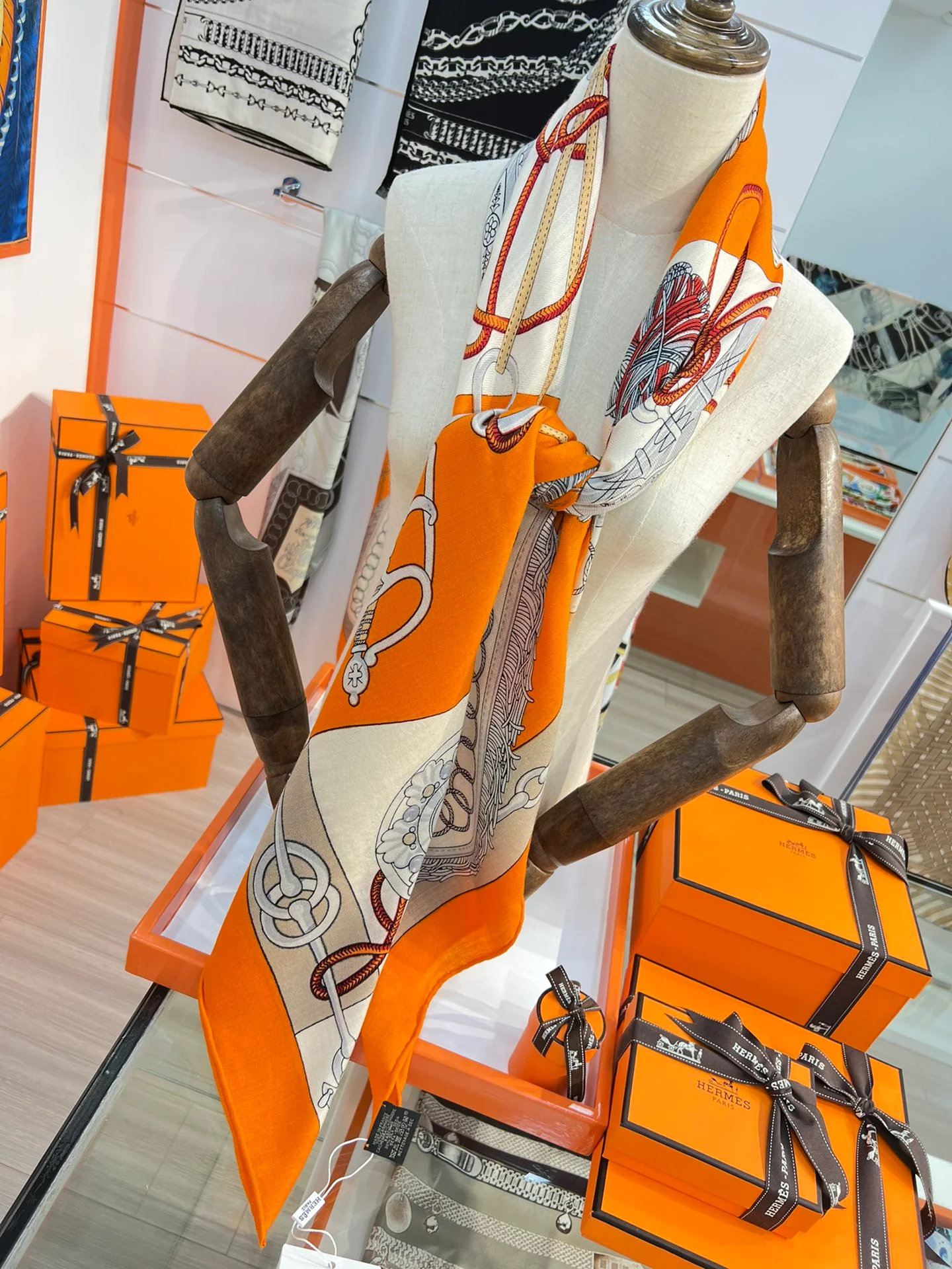 Бархатный шарф Hermes Sabre March - 140 см - 30 - Шелк 70 - Шерсть